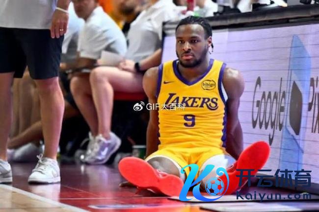 布朗尼vs奇才全收录：5 2 2赛季新高 冲破2 1全场欣慰：詹姆斯父子王人耀眼